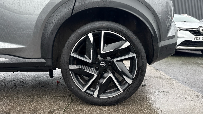 Nissan Juke 1.0 DiG-T Tekna+ 5dr Petrol Hatchback